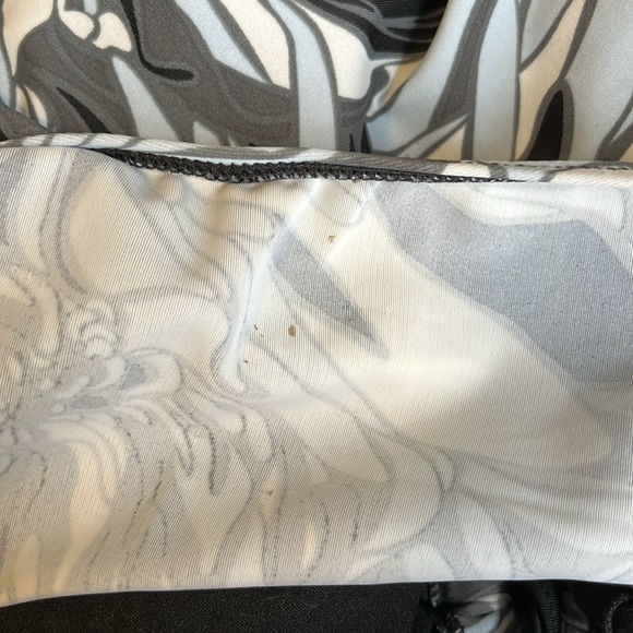 Vie En Rose Keyhole Tie Tankini Top - Picture 6 of 6